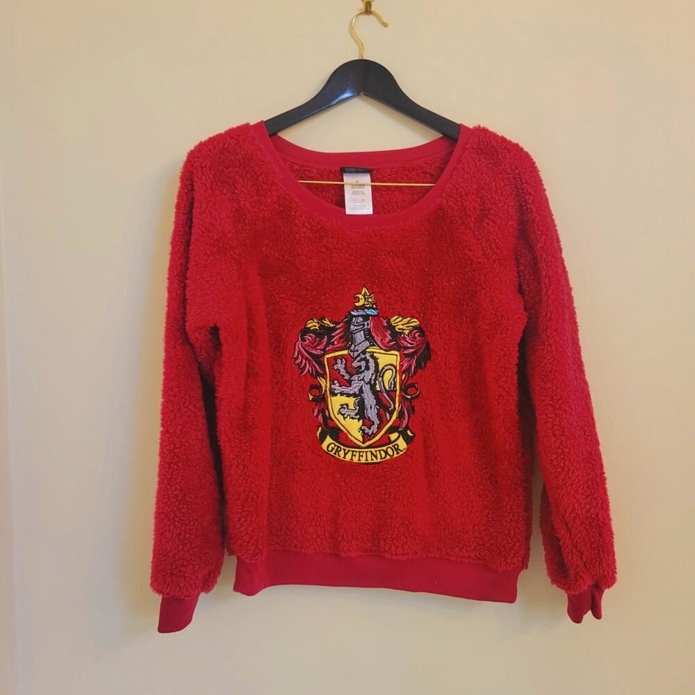 Harry Potter Gryffindor Red Fuzzy Sweater SZ S